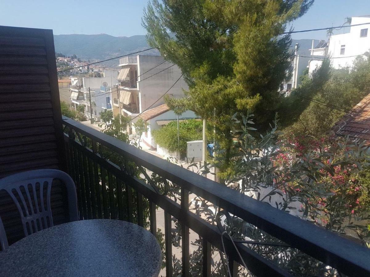 Valerie'S House Apartment Poros Town Екстериор снимка